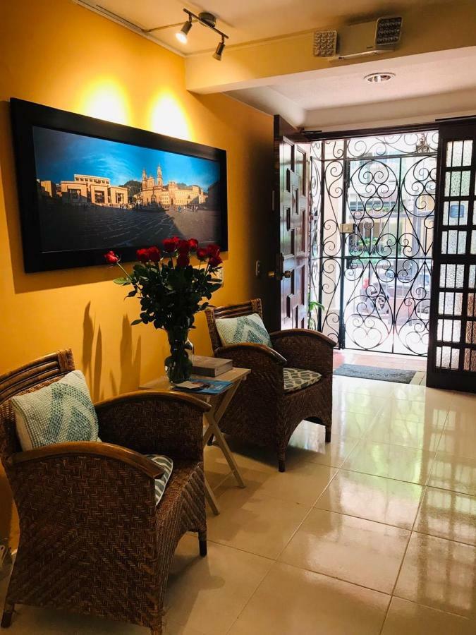 Casa Prada Bed & Breakfast Bogotá Eksteriør billede