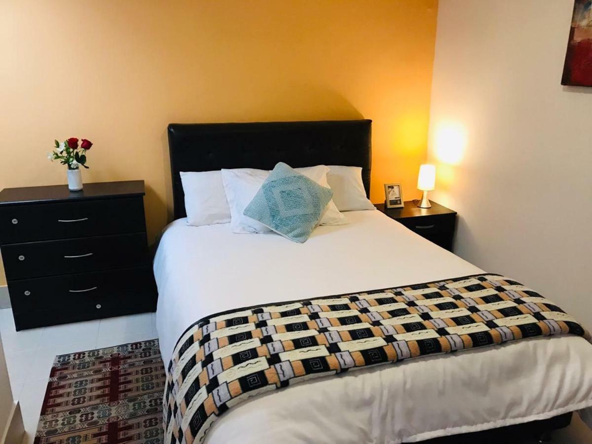 Casa Prada Bed & Breakfast Bogotá Eksteriør billede