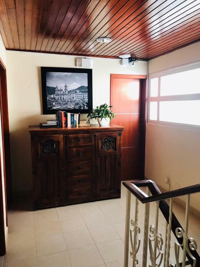 Casa Prada Bed & Breakfast Bogotá Eksteriør billede