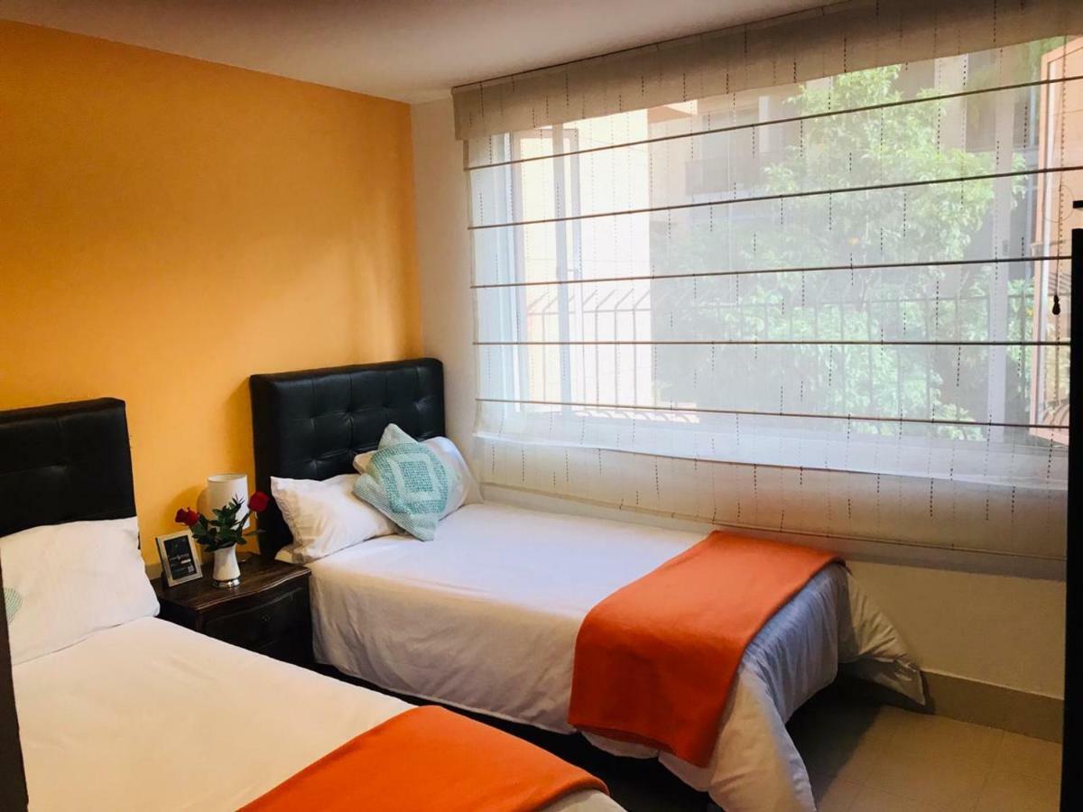 Casa Prada Bed & Breakfast Bogotá Eksteriør billede